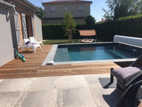 Constructeur de piscine moderne sur Saint-Alban